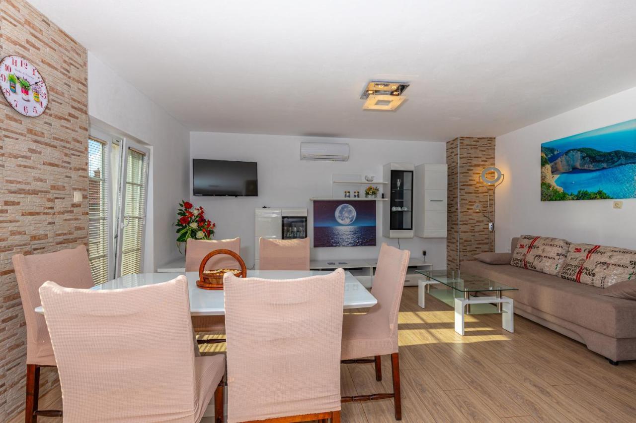 Apartman Sare Crikvenica Exterior photo