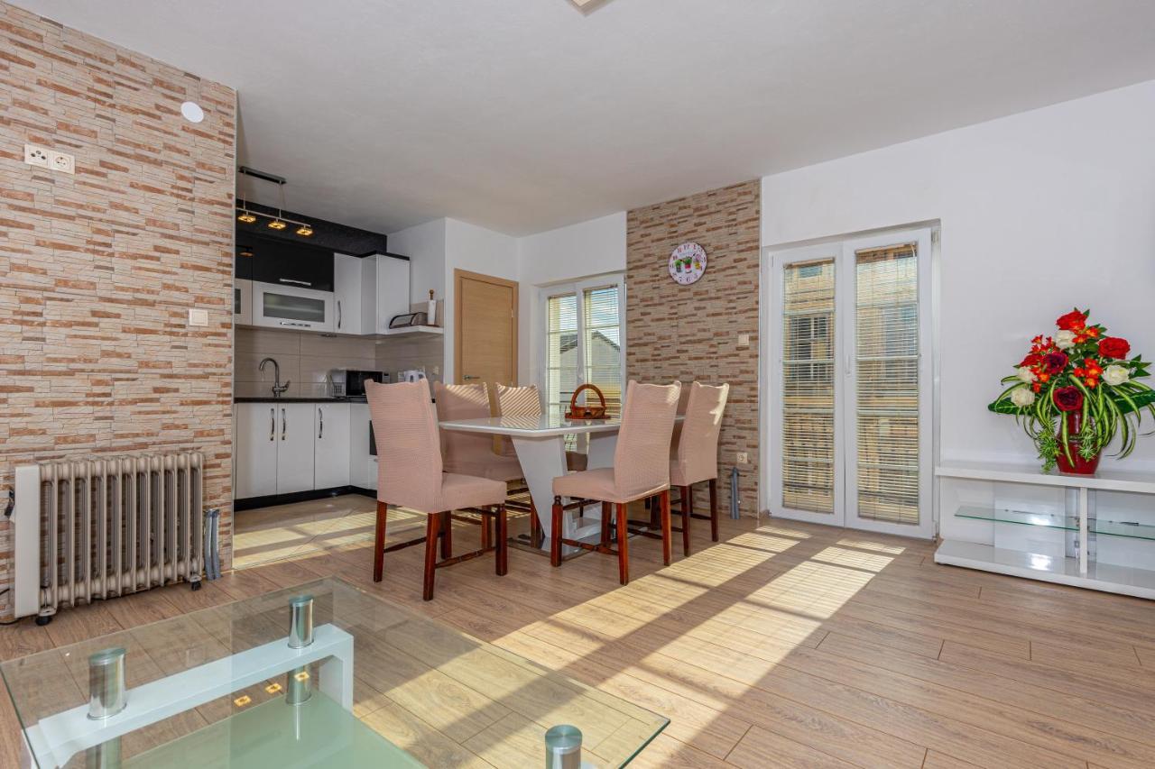 Apartman Sare Crikvenica Exterior photo