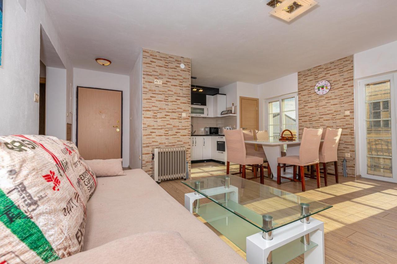 Apartman Sare Crikvenica Exterior photo