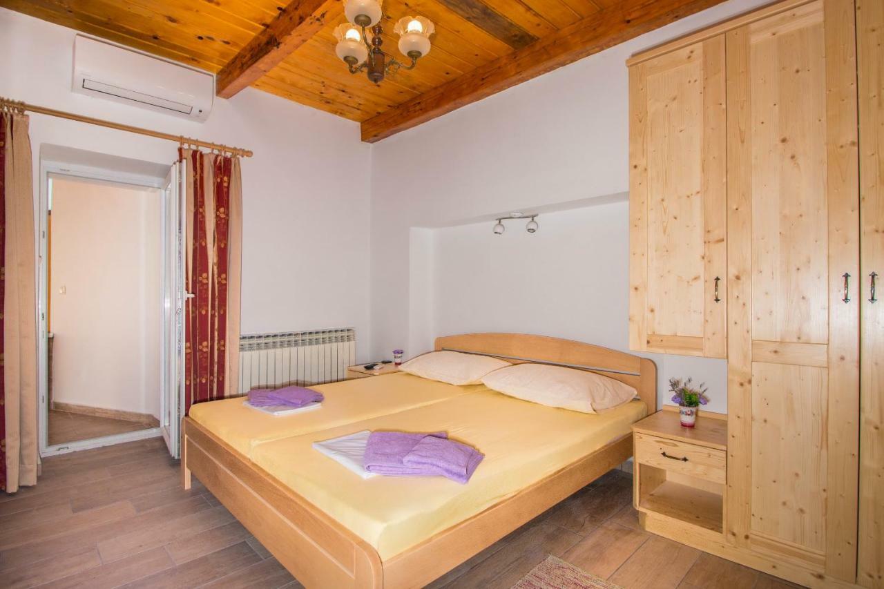 Apartman Sare Crikvenica Exterior photo