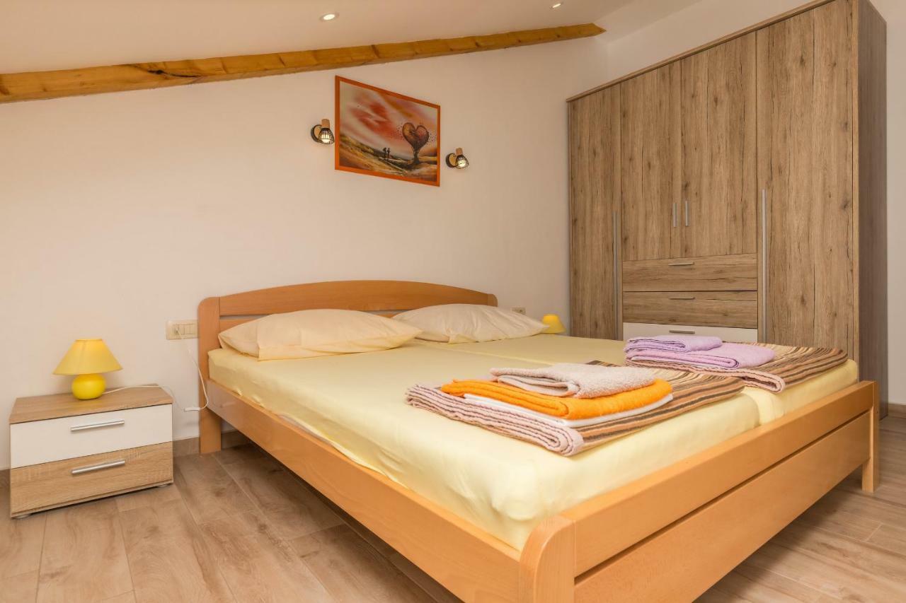 Apartman Sare Crikvenica Exterior photo