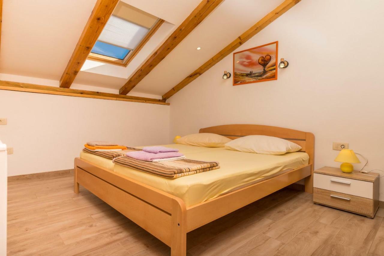 Apartman Sare Crikvenica Exterior photo